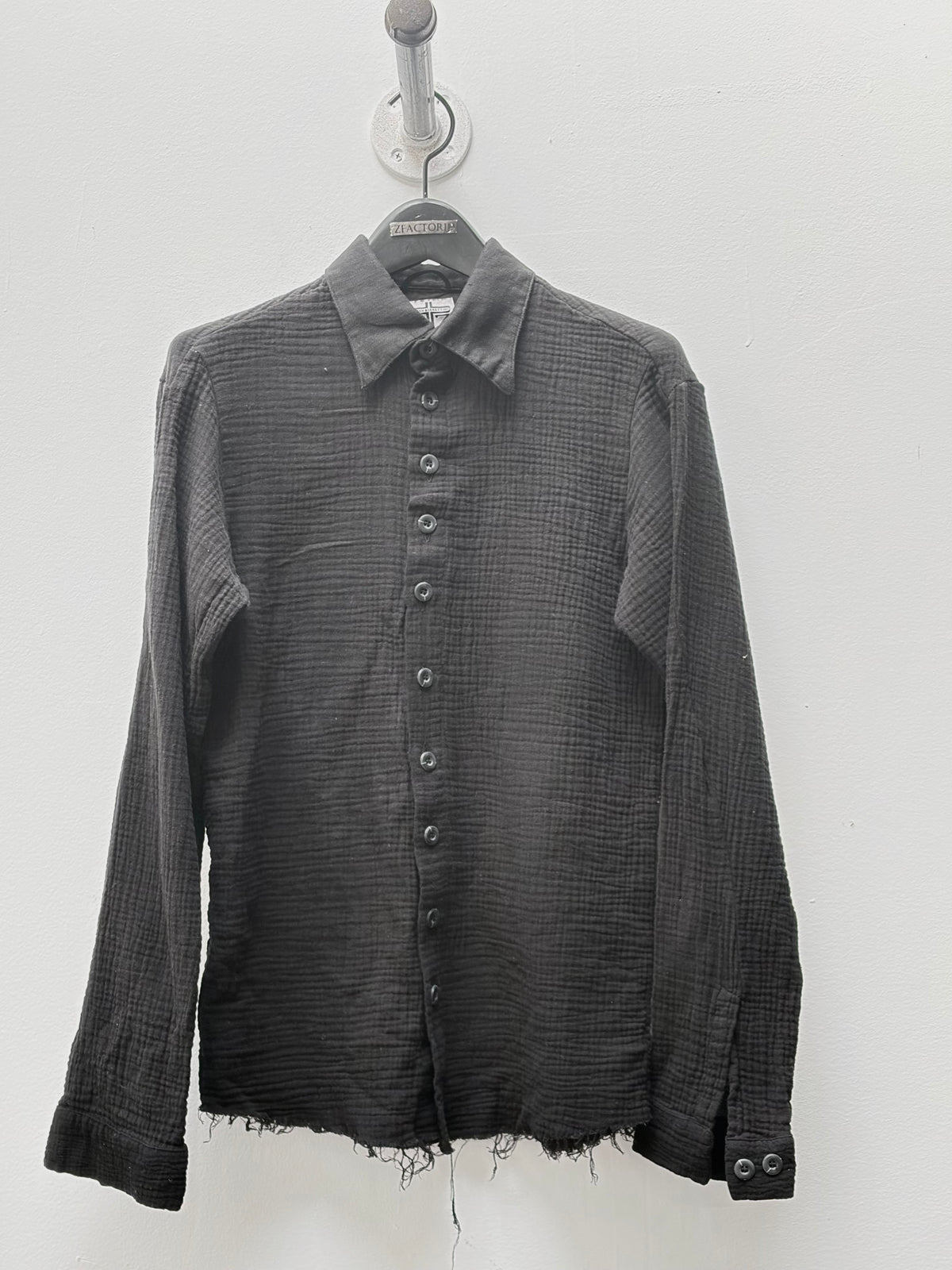 FS24 || SPITZREVERS 4-KNOPF-BLAZER MIT HERZSCHNITT || FLORAL