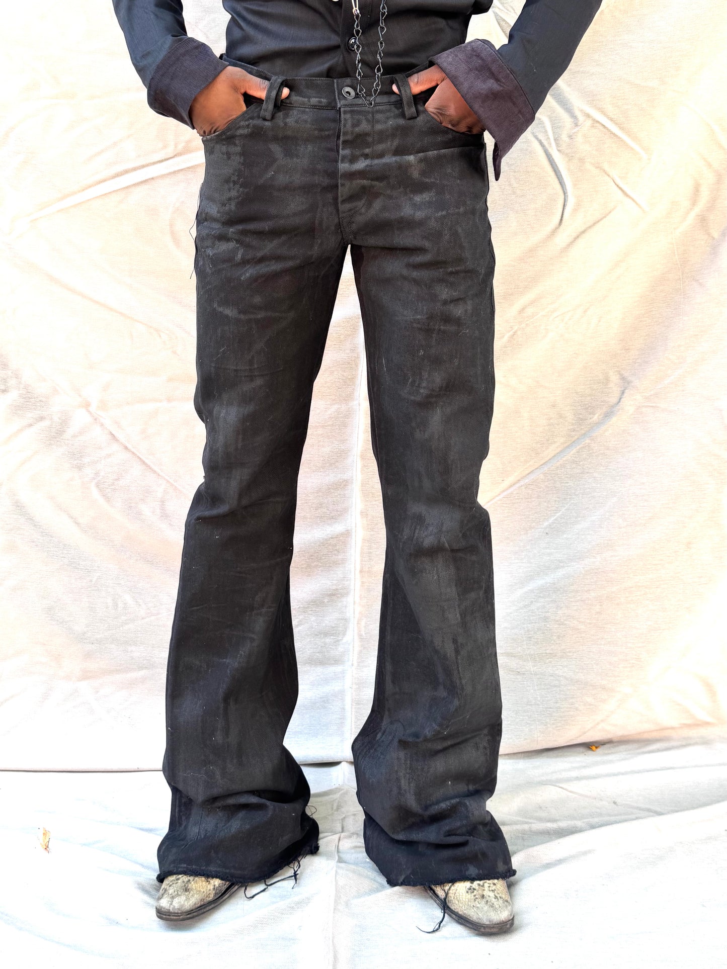 FW25 ||  BOOT CUT FLARED  JEANS || BLACK - CHARCOAL COATED
