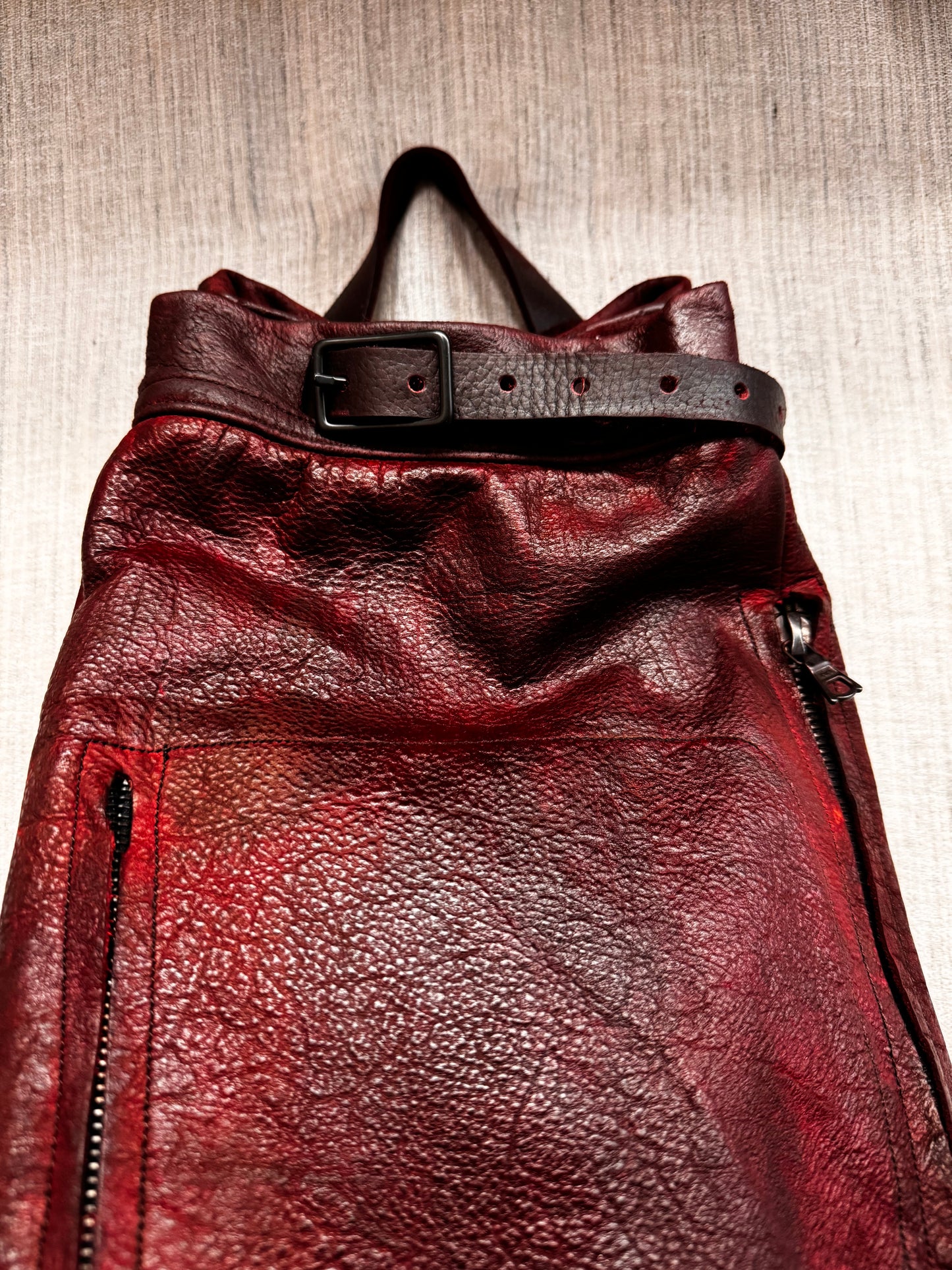 FW24 || ONE SHOULDER SLING BAG || HAND-TREATED BISON