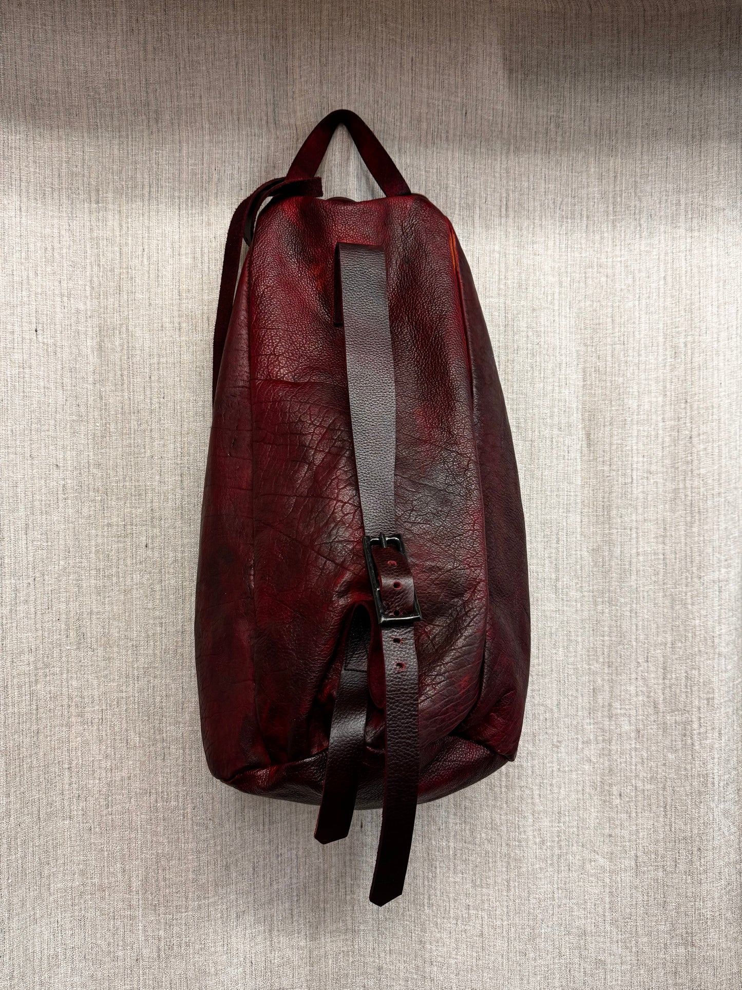 FW24 || ONE SHOULDER SLING BAG || HAND-TREATED BISON