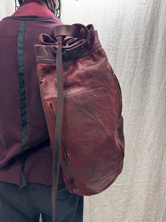 FW24 || ONE SHOULDER SLING BAG || HAND-TREATED BISON