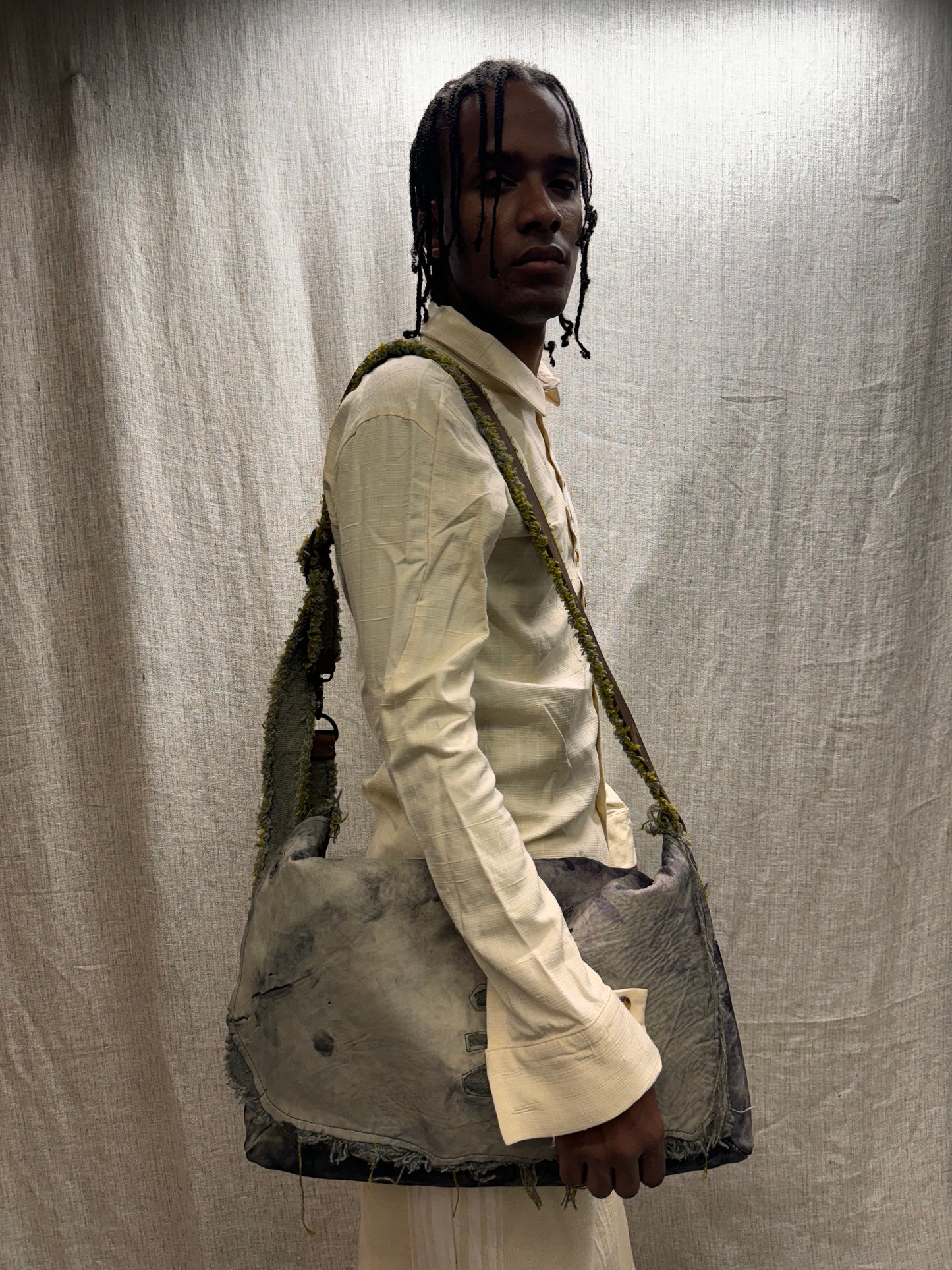 FW24 || POLIS BAG ULTRA || BONDED LINEN LEATHER