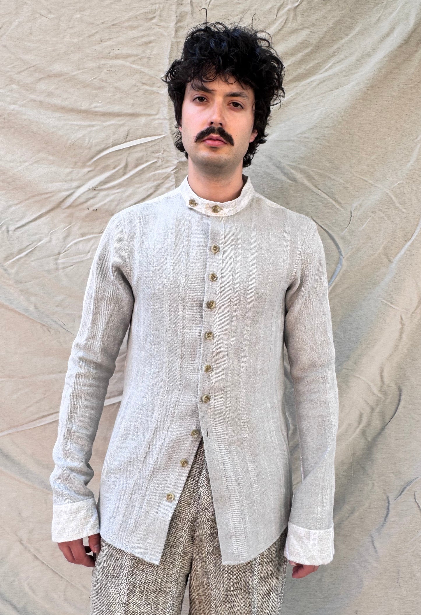 FW25 || FAULTED SHOULDER .5 CLASSIC SHIRT|| 100%  LINEN || ECRU