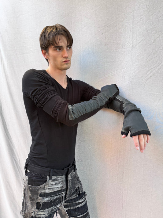 FW25 || OVERLOCKED LONG ARM GAUNTLETS || LEATHER + WOOL BLEND