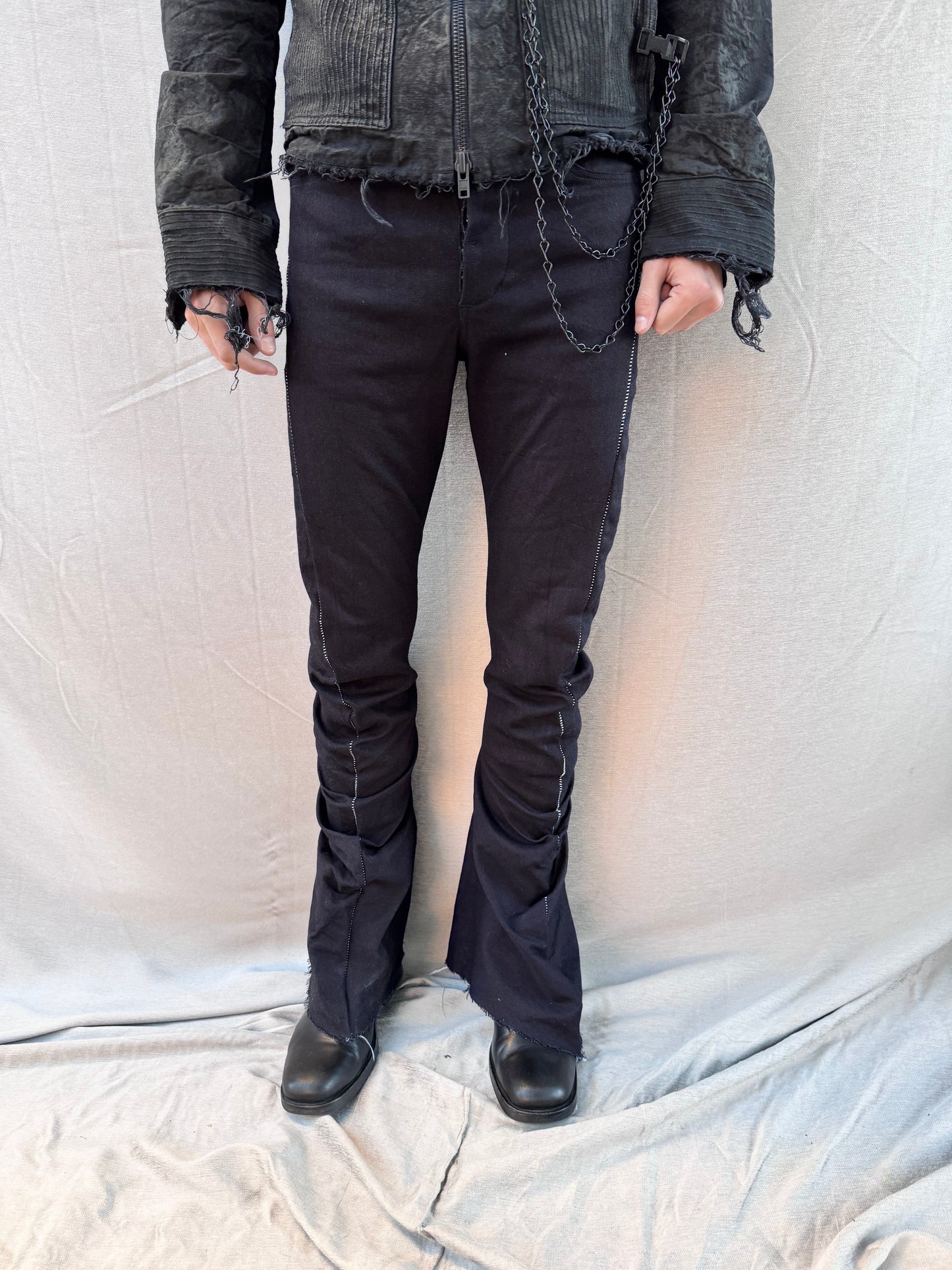 FW25 ||  BOOT CUT OVERLOCKED  DNA JEANS ||BLACK - OVERDYED