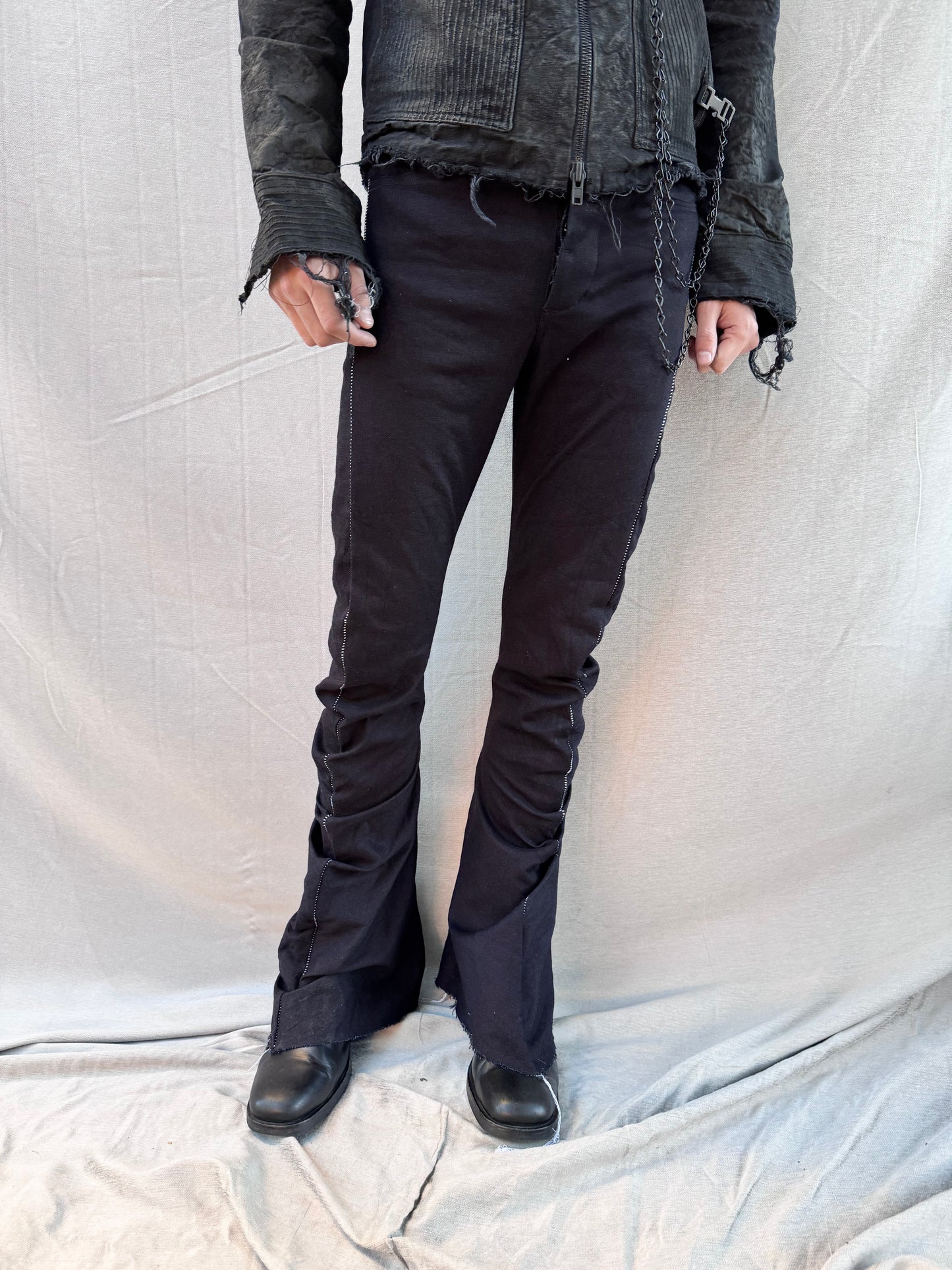 FW25 ||  BOOT CUT OVERLOCKED  DNA JEANS ||BLACK - OVERDYED