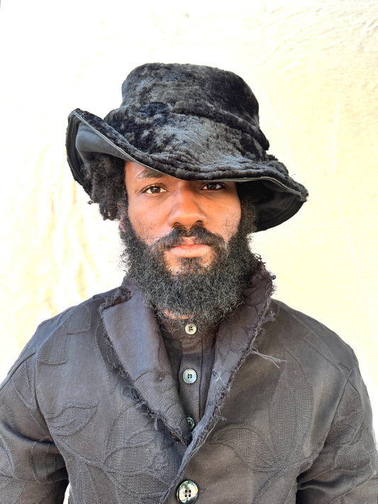 FW25 ||WIRE BRIM BUCKET HAT || 100% SHEARLING || BLACK