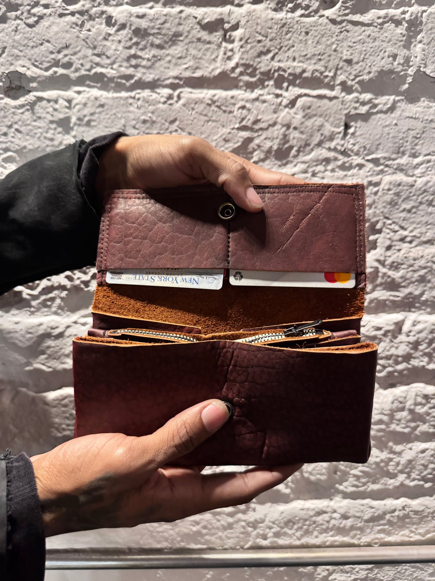 FW25 || WALLET/B\ - OXBLOOD || BISON