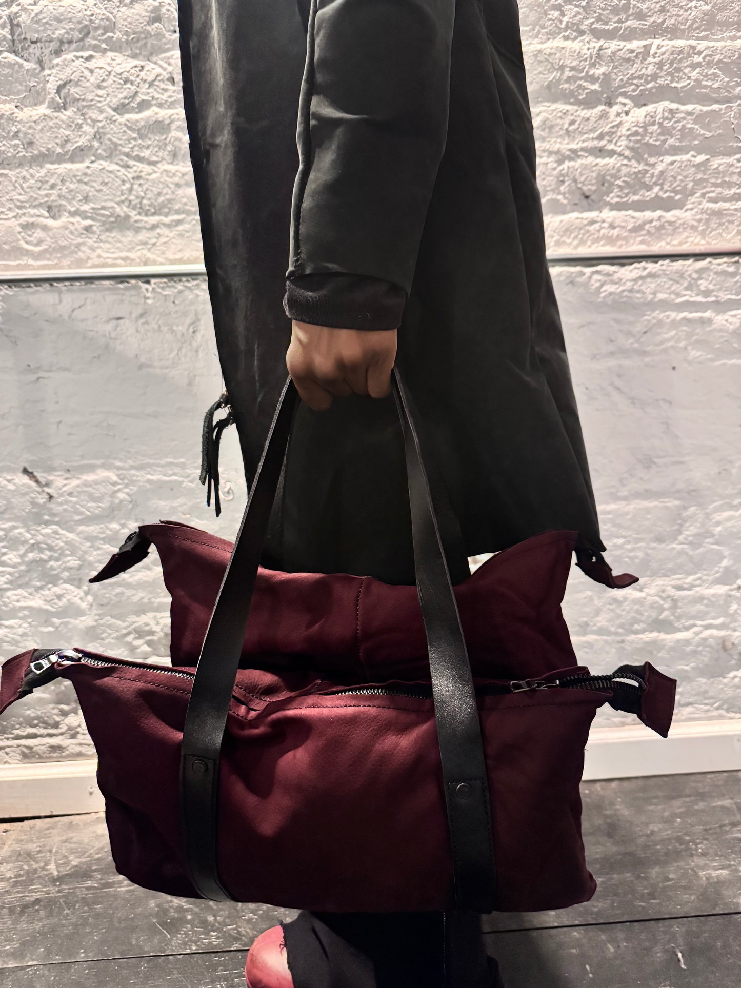 FW25 || SIAMESE || MAROON ELK HIDE