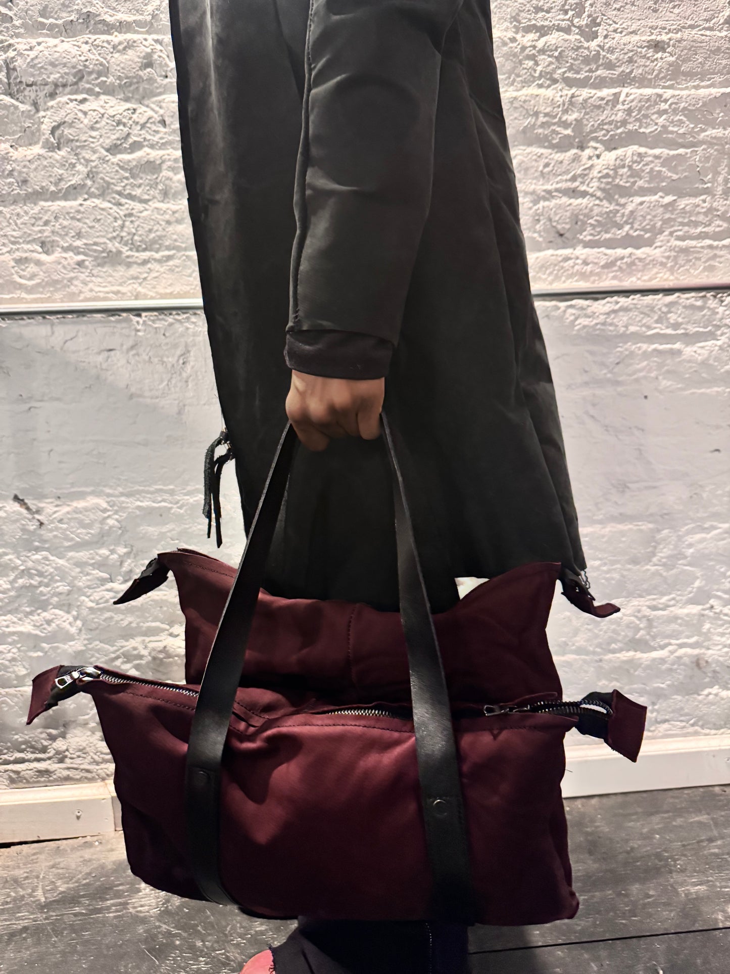 FW25 || SIAMESE || MAROON ELK HIDE