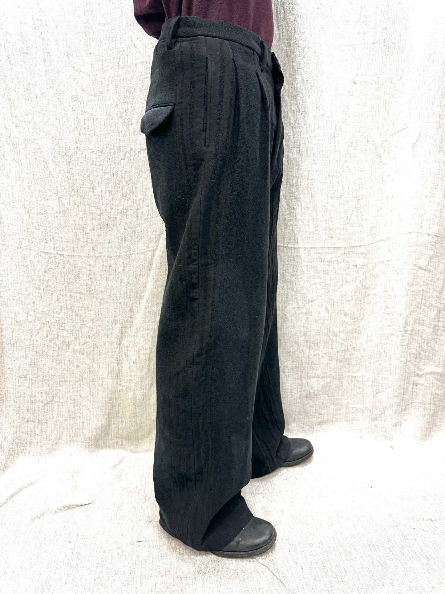 FW24 || PLEATED GODDE PANTS || BLACK