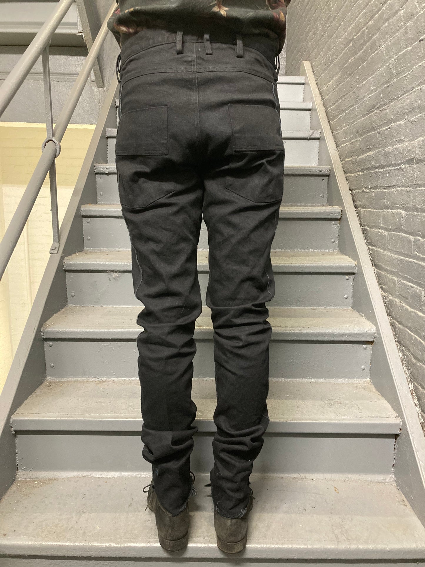 ARCHIVE ADDITIONS - OVERDYED MOVING SEAM SELEVEDGE JEANS -  BLACK