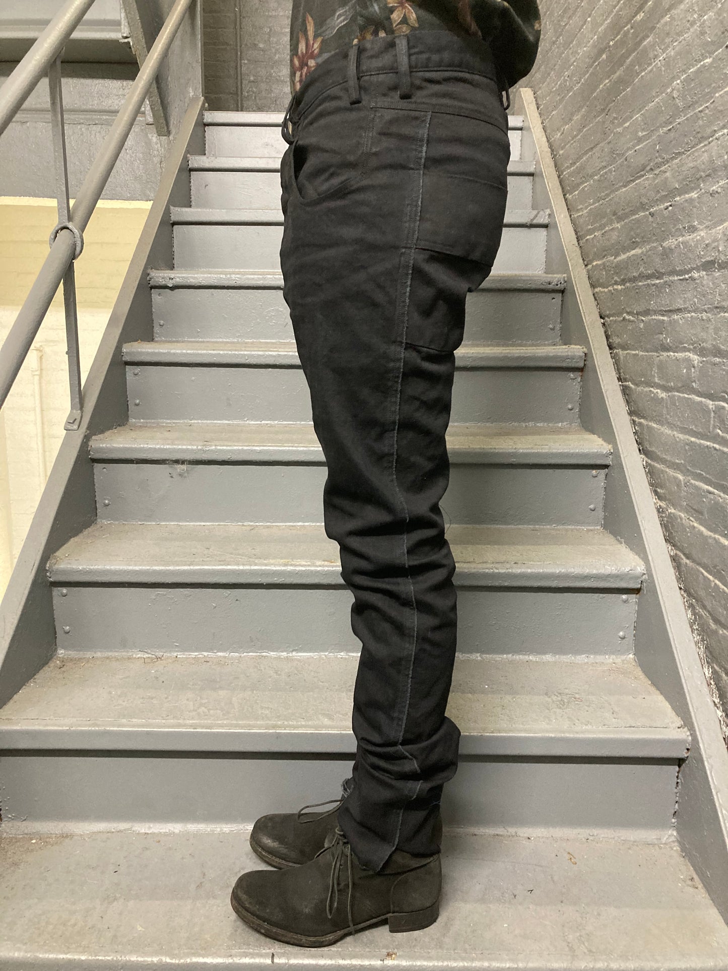 ARCHIVE ADDITIONS - OVERDYED MOVING SEAM SELEVEDGE JEANS -  BLACK